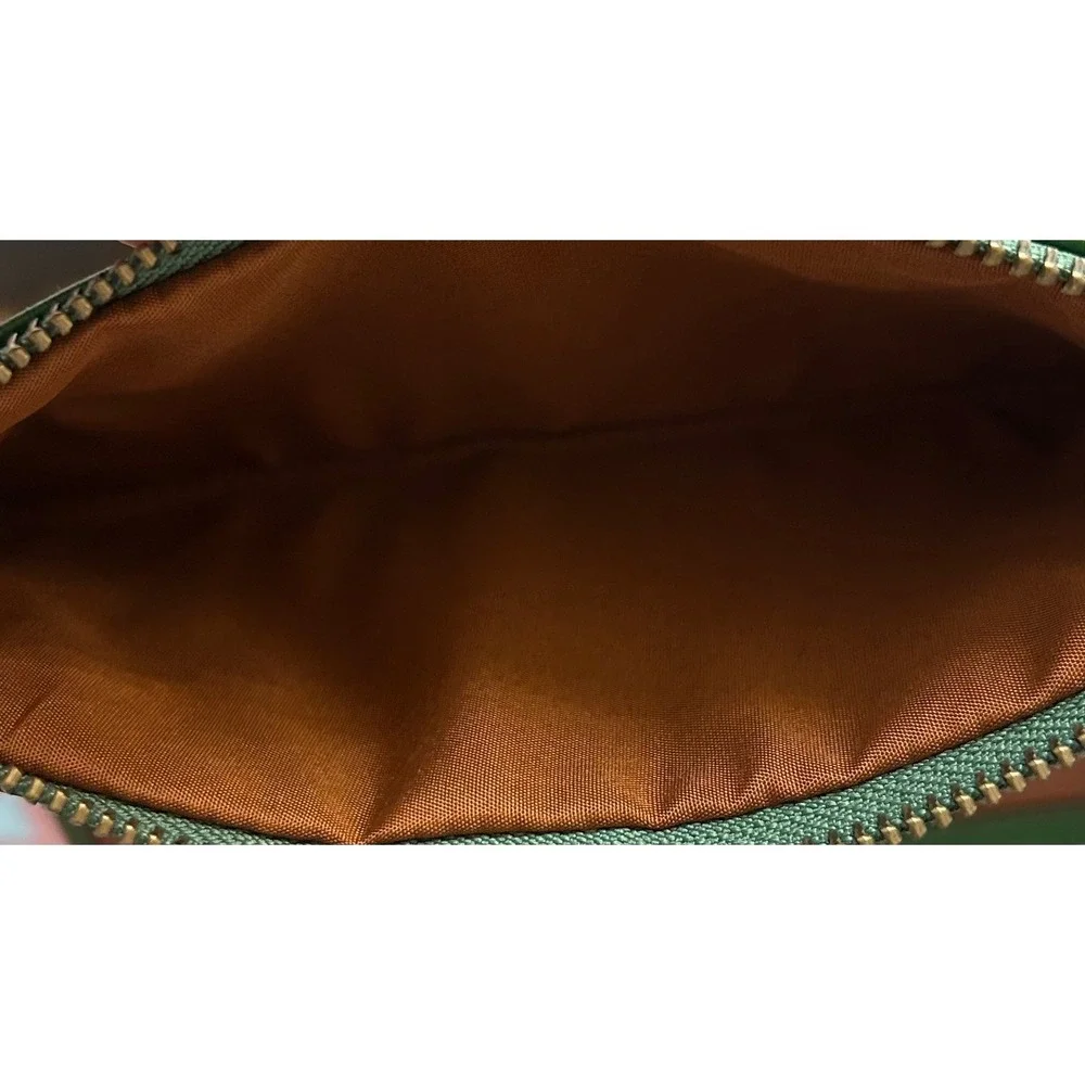 Fossil slim clutch